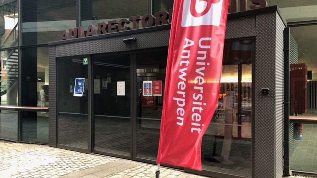 Universiteit Antwerpen moet miljoenen besparen tegen 2030: "Mogelijk bepaalde afstudeerrichtingen stopzetten"