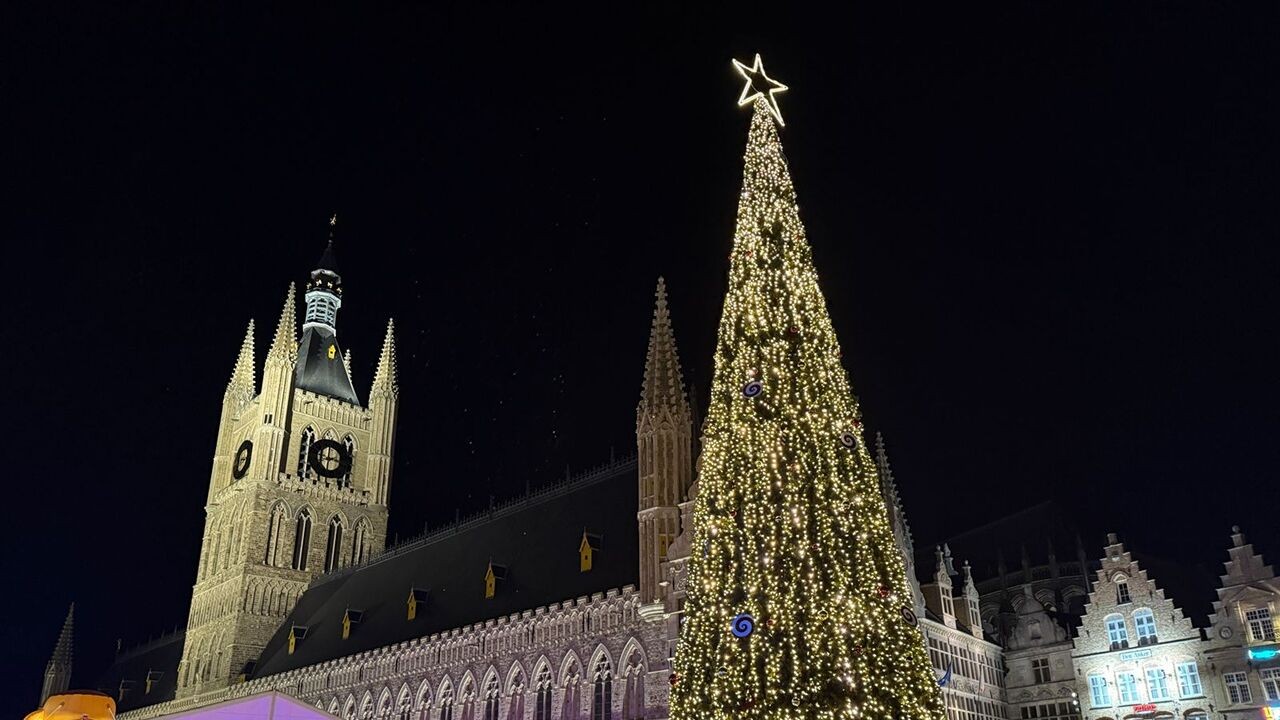 Man van 37 uit Houthulst met mes opgepakt op kerstmarkt Ieper