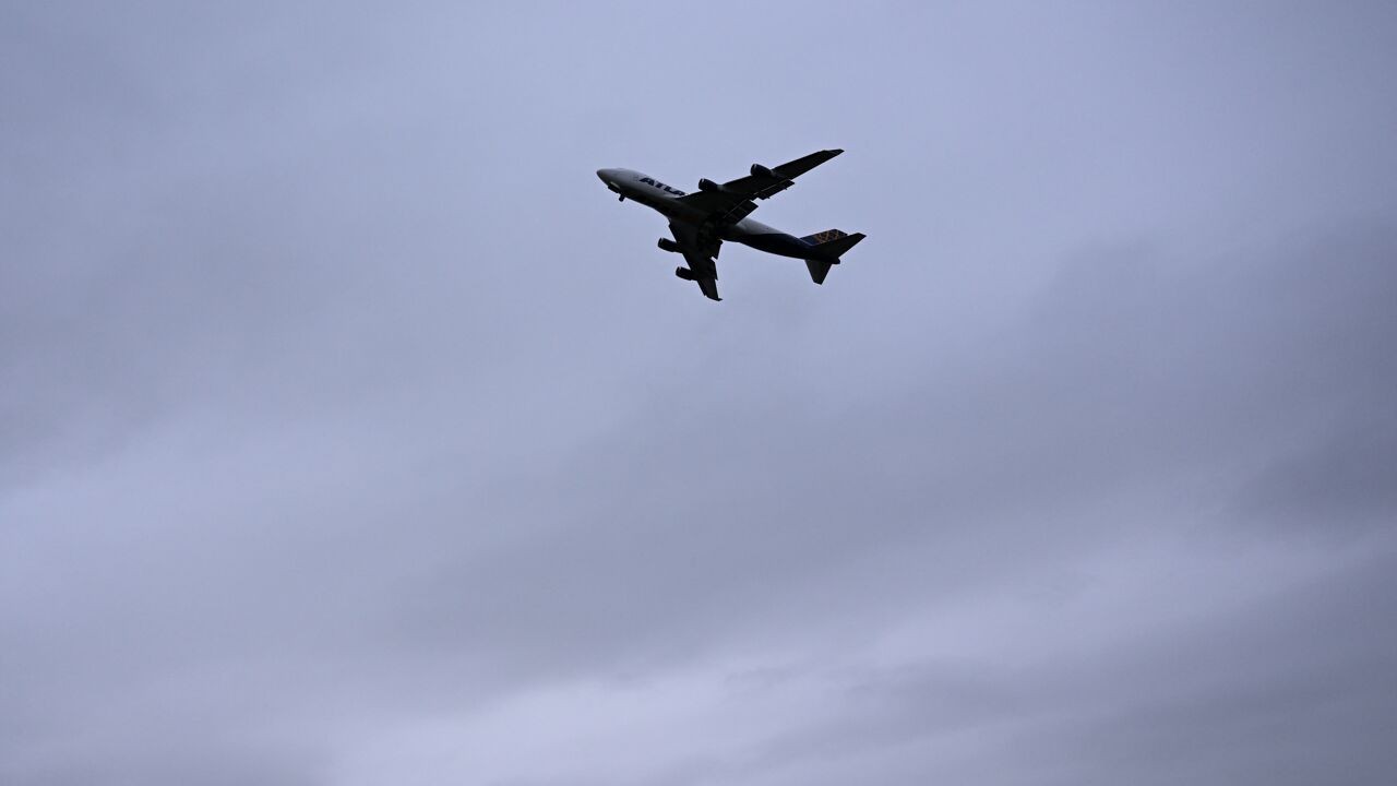 Boeing 747 dumpt brandstof boven Luikse gemeenten na probleem met landingsgestel