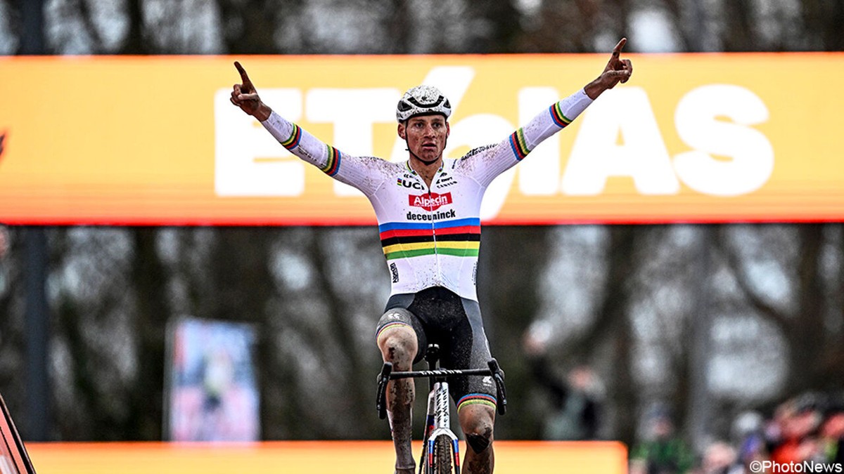 Mathieu van der Poel wordt tot het uiterste gedreven bij zijn rentree in Namen en wint na splijtende versnelling in slotronde