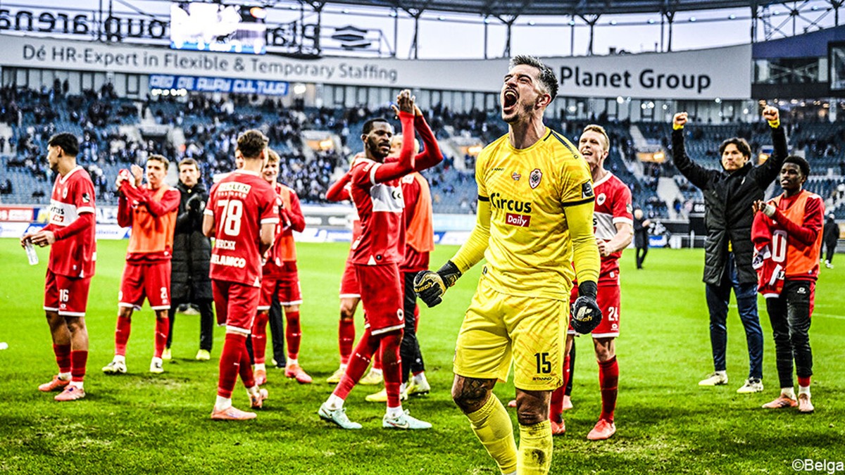 Schokeffect voor Antwerp, schok voor Gent: Rik De Mil beleeft debuut in mineur tegen herboren Great Old