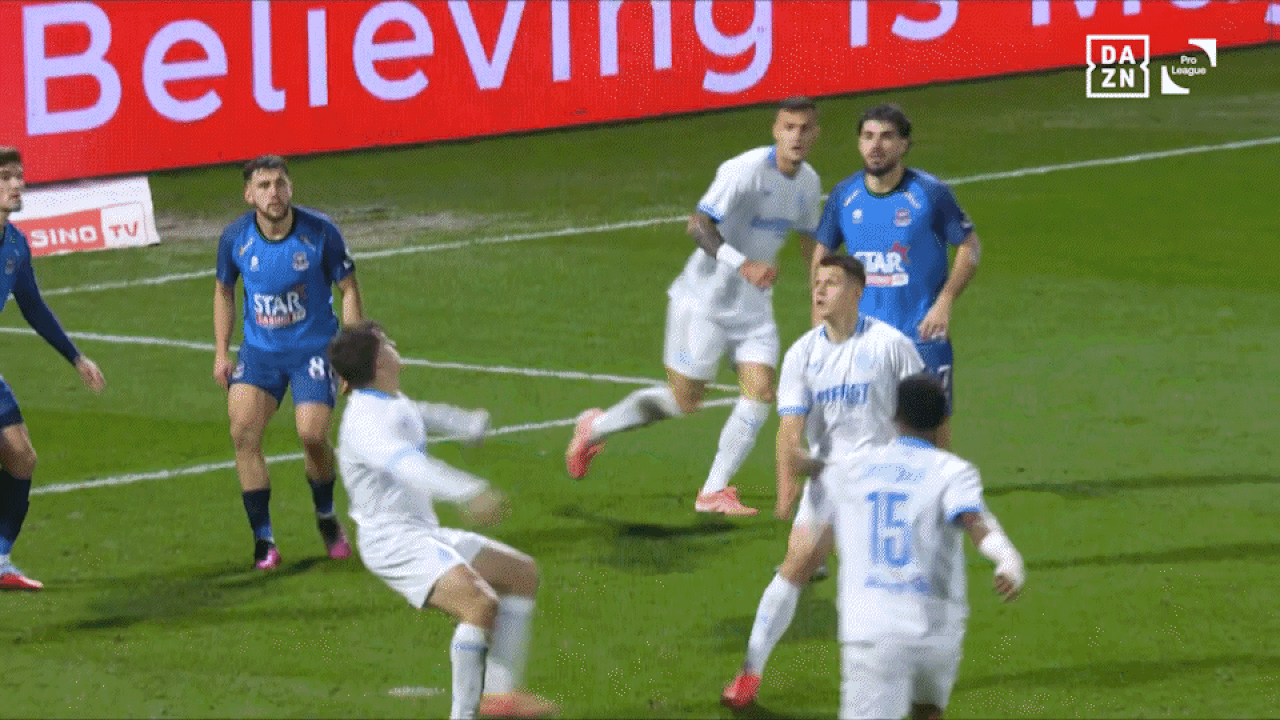 De omhaal van Tzolis als orgelpunt van ruime zege Club Brugge: bekijk alle goals van de 18e speeldag