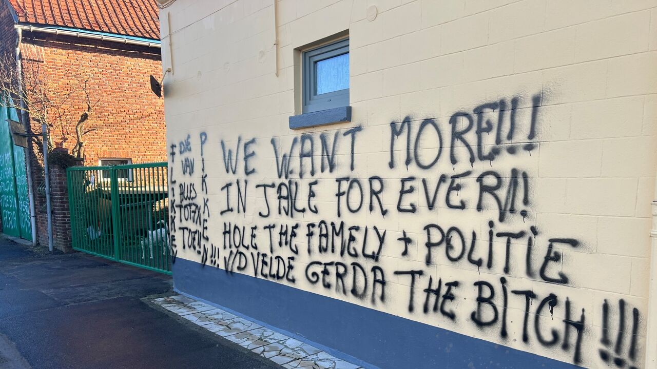 68-jarige man bekladt opnieuw gevels van buren in Meise, ondanks eerdere belofte aan politie