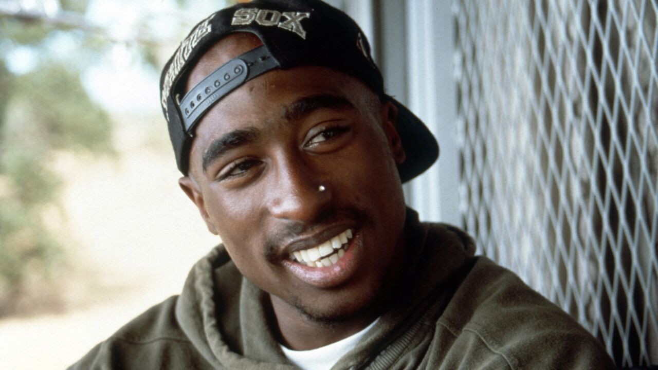 30 jaar na moord op rapper Tupac Shakur begint proces tegen enige verdachte: dit moet je weten
