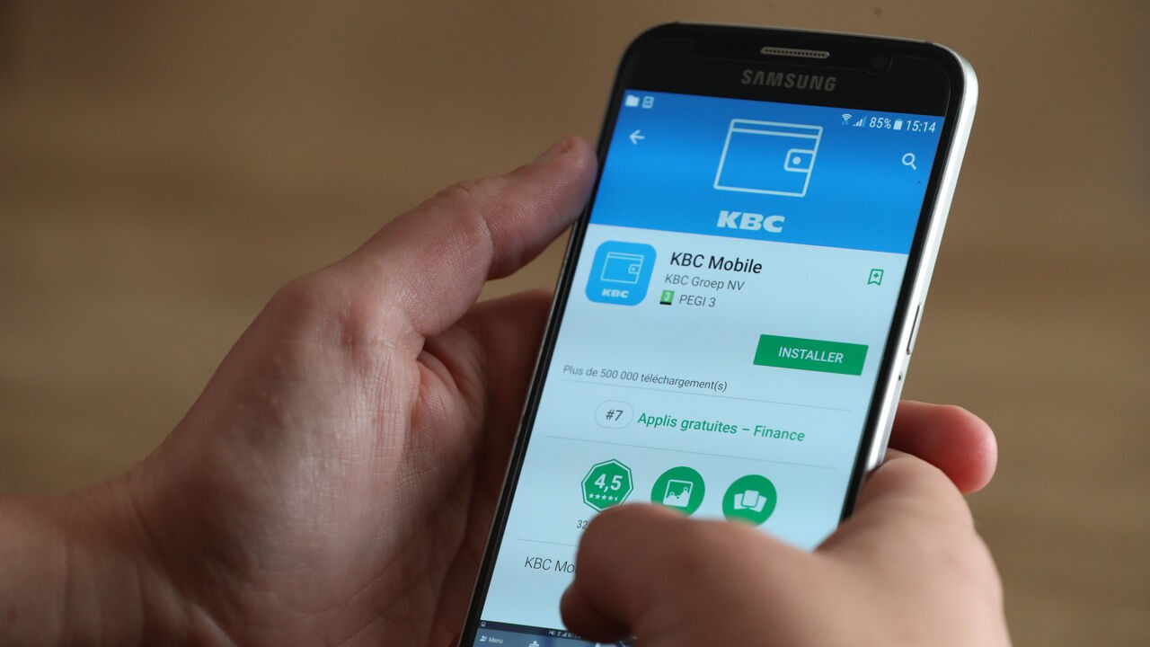 Man uit Sint-Truiden stuurt ex-vriendin 4.528 bankoverschrijvingen van 1 eurocent om contactverbod te omzeilen