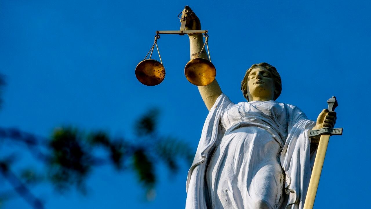 "Voortrekkerij" en "instructies alleen op papier en post-its": vernietigend rapport over vredegerecht in Zaventem