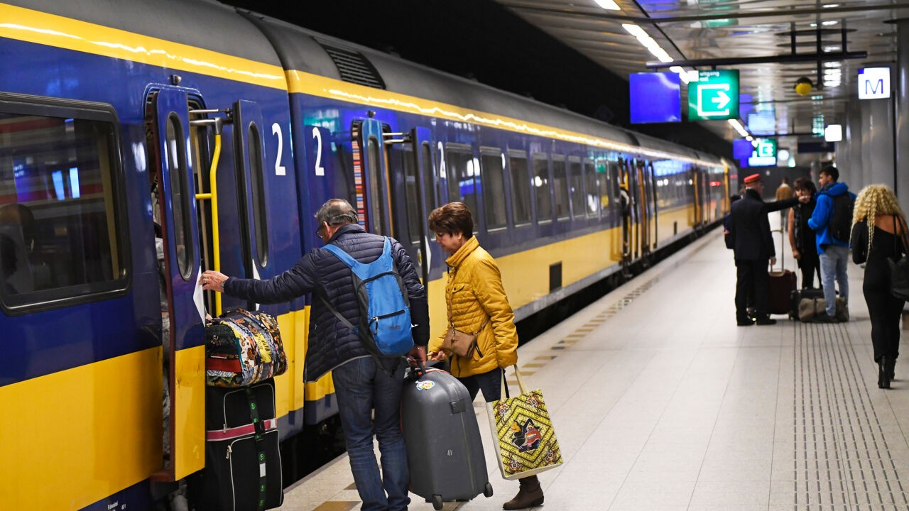 Nederlands openbaar vervoer wordt gratis voor kinderen tot en met 11 jaar, korting voor 65-plussers verdwijnt