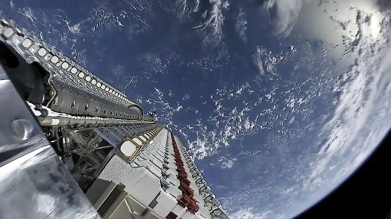 "Risico op botsingen elke dag groter": SpaceX waarschuwt voor Chinese satelliet op 200 meter van Starlink