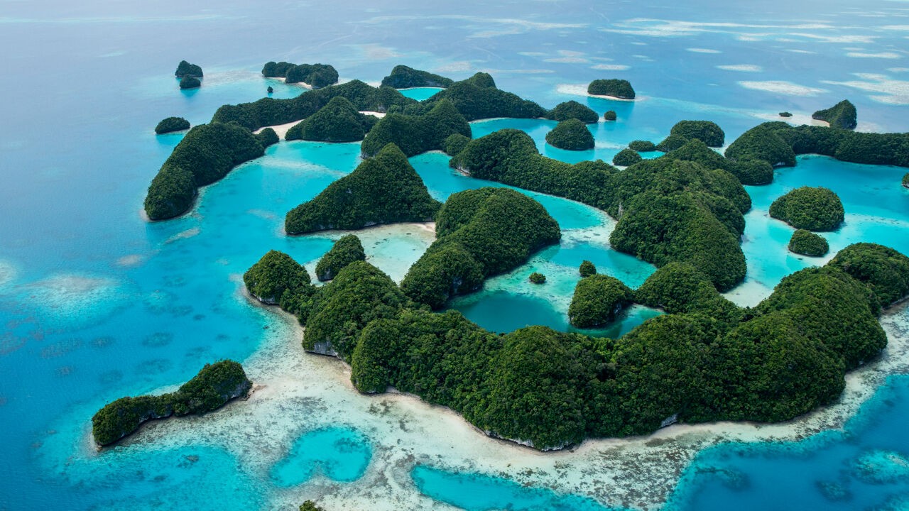 Mini-eilandstaat Palau neemt 75 migranten over van de VS in ruil voor miljoeneninvestering