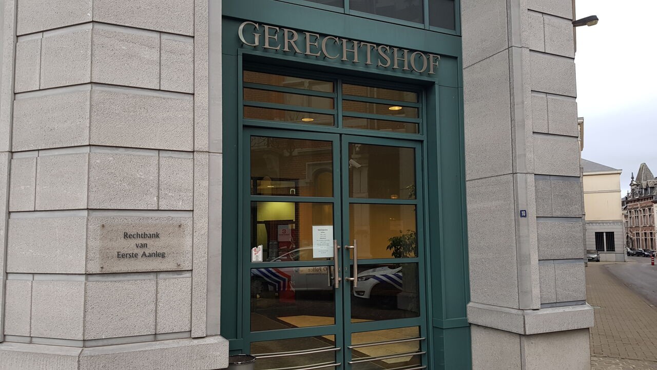 Man (50) uit Dilsen-Stokkem bestelt bijna 50.000 euro goederen op naam van naamgenoot