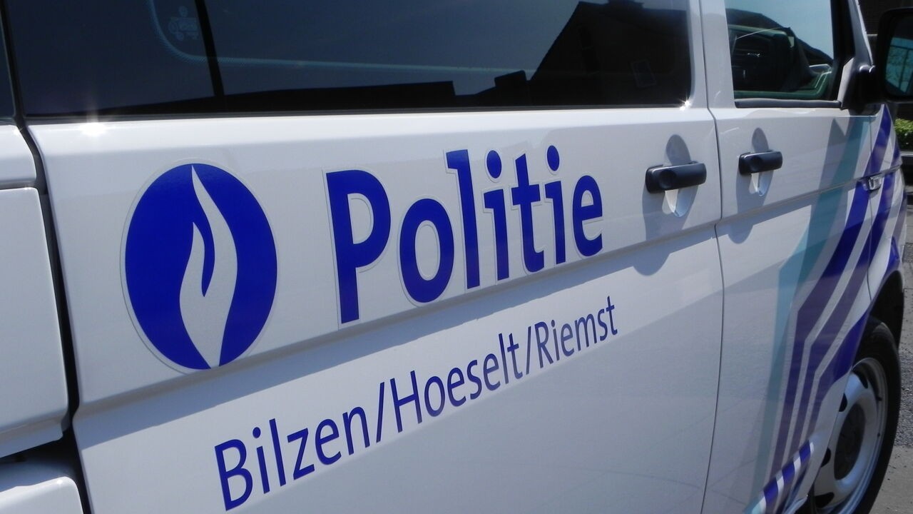 Automobilist rijdt in op fietser in Bilzen: kind van 3 achterop bij vader komt om het leven