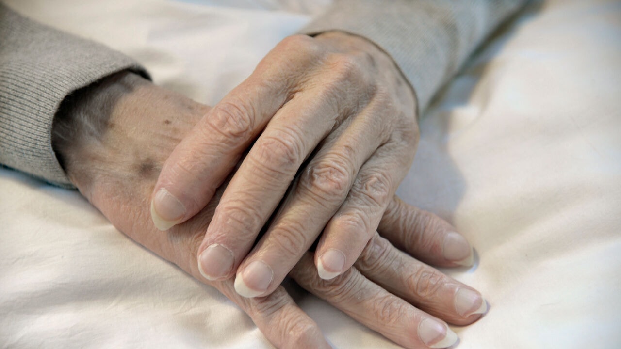 Palliatief verlof kan binnenkort ook per week en rouwverlof wordt mogelijk op dag van geplande euthanasie