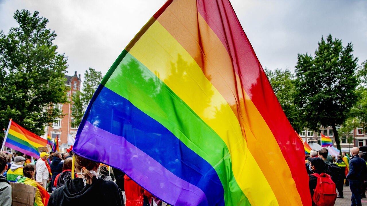 Fors meer oproepen over mentaal welzijn en geweld bij LGBTQI+-hulplijn Lumi: "Ernst van meldingen baart zorgen"