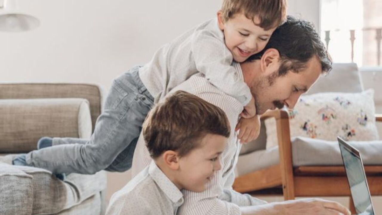 Weer ophef over pensioenen: telt vaderschapsverlof niet mee in nieuwe regeling vervroegd pensioen?