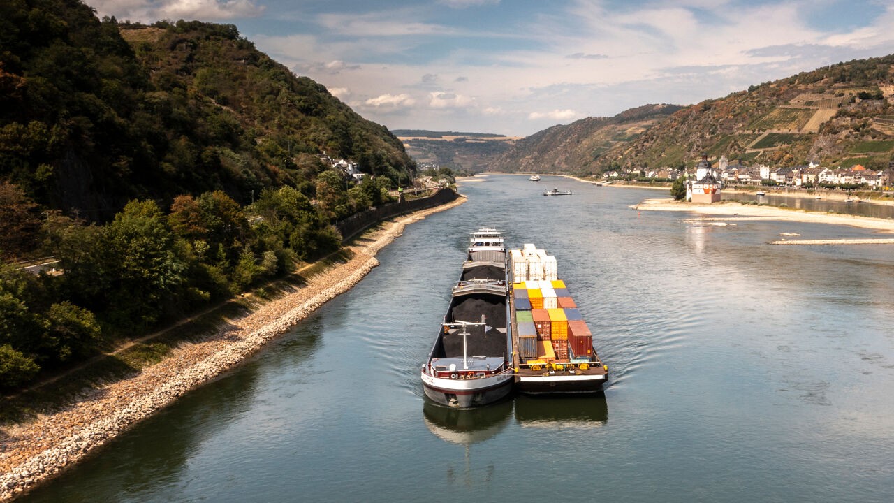 Hongarije legt kernreactor stil omdat Donau te laag staat, scheepvaart op Rijn dreigt volledig stil te vallen