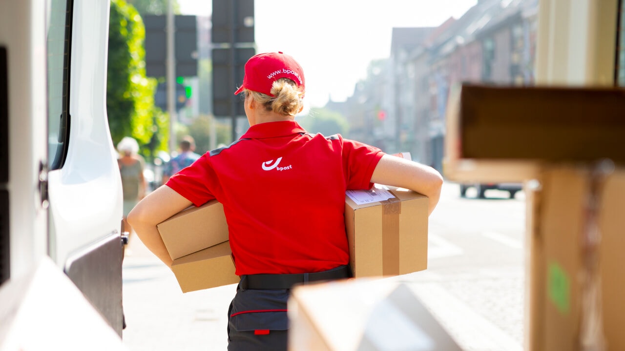 Bpost maakt pakjes en brieven versturen duurder vanaf 1 januari 2027