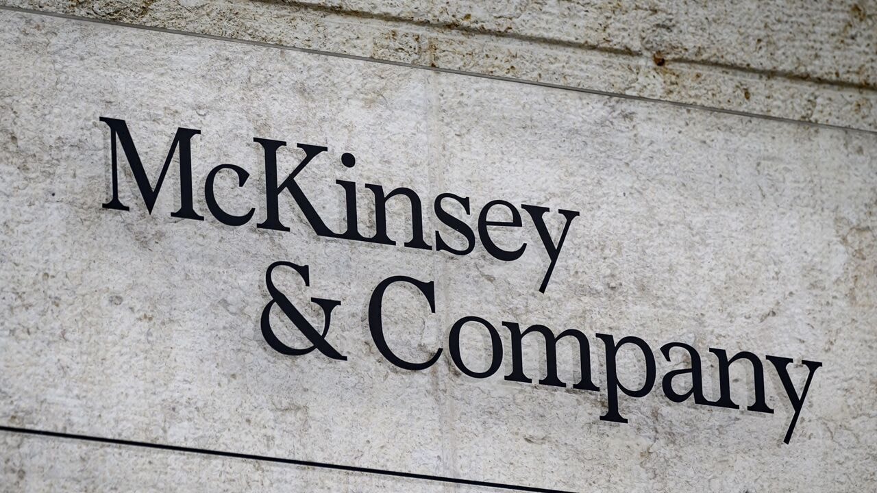Brusselse en Franse justitie nemen 65 miljoen euro in beslag bij consultancybedrijf McKinsey