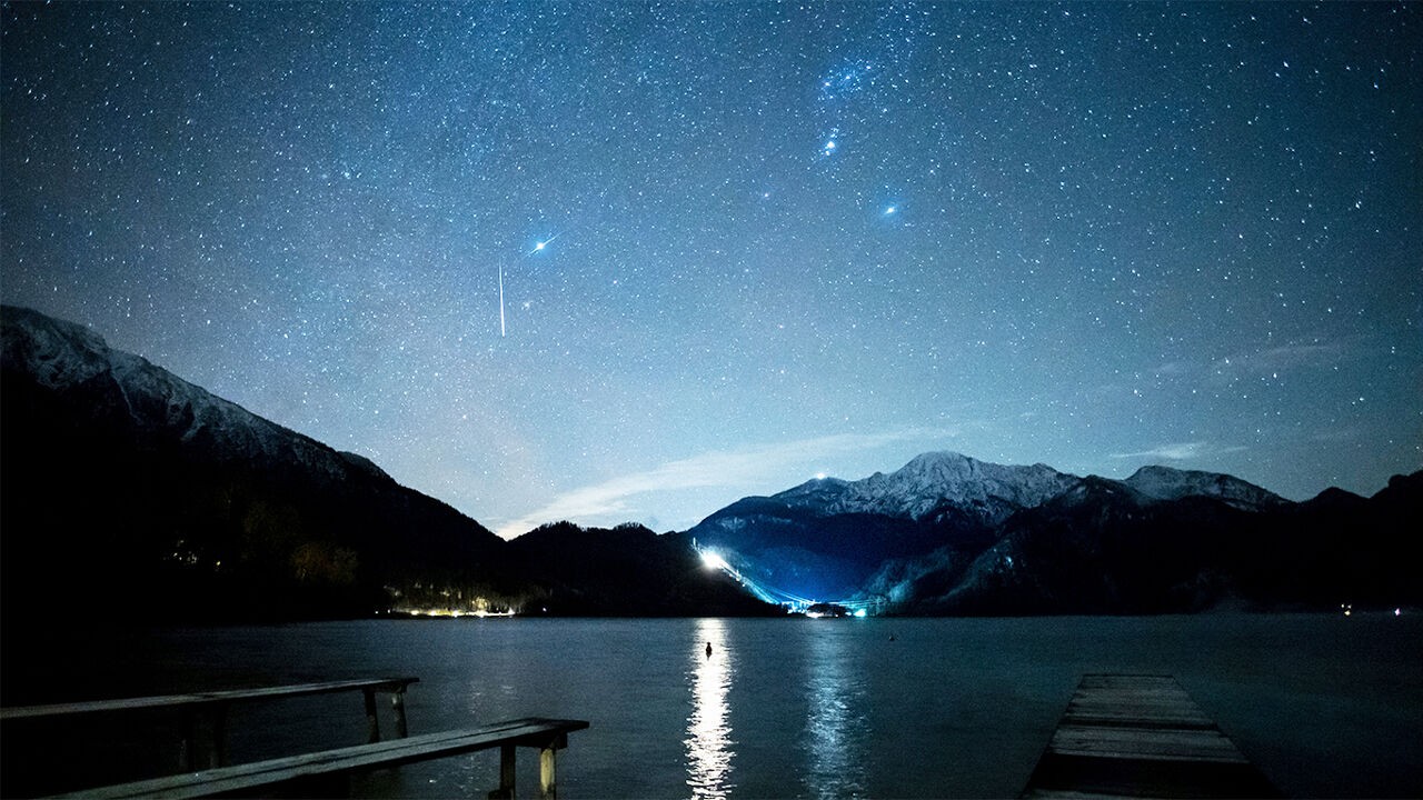 Tot 100 vallende sterren per uur vannacht (maar nevel en mist kunnen zicht beperken)