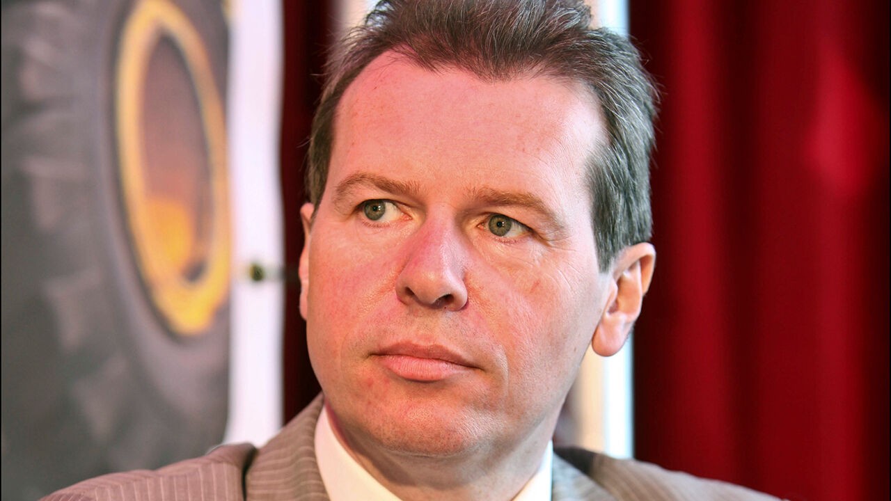 Geen proces tegen ex-Vlaams Belanger die nauwe banden had met Chinese spion