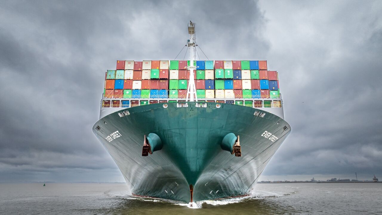 Schelde van en naar Antwerpen volledig geblokkeerd door extra acties verkeerscentrale