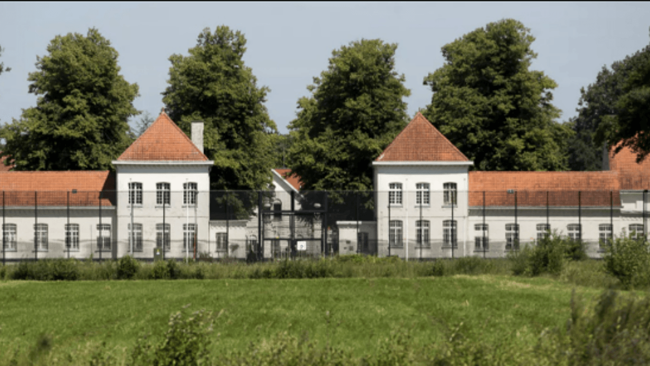 Twee cipiers naar ziekenhuis na incident met gedetineerde in gevangenis Wortel