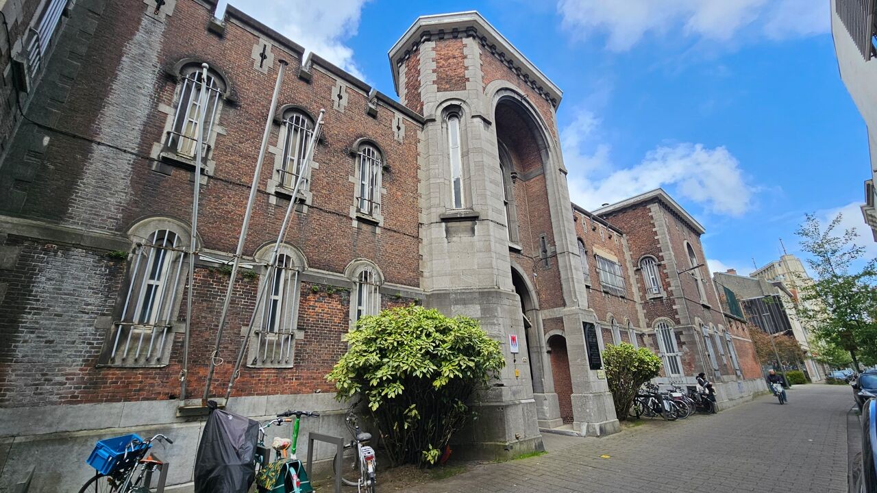 Patroon aangetroffen binnen omheining van gevangenis van Antwerpen