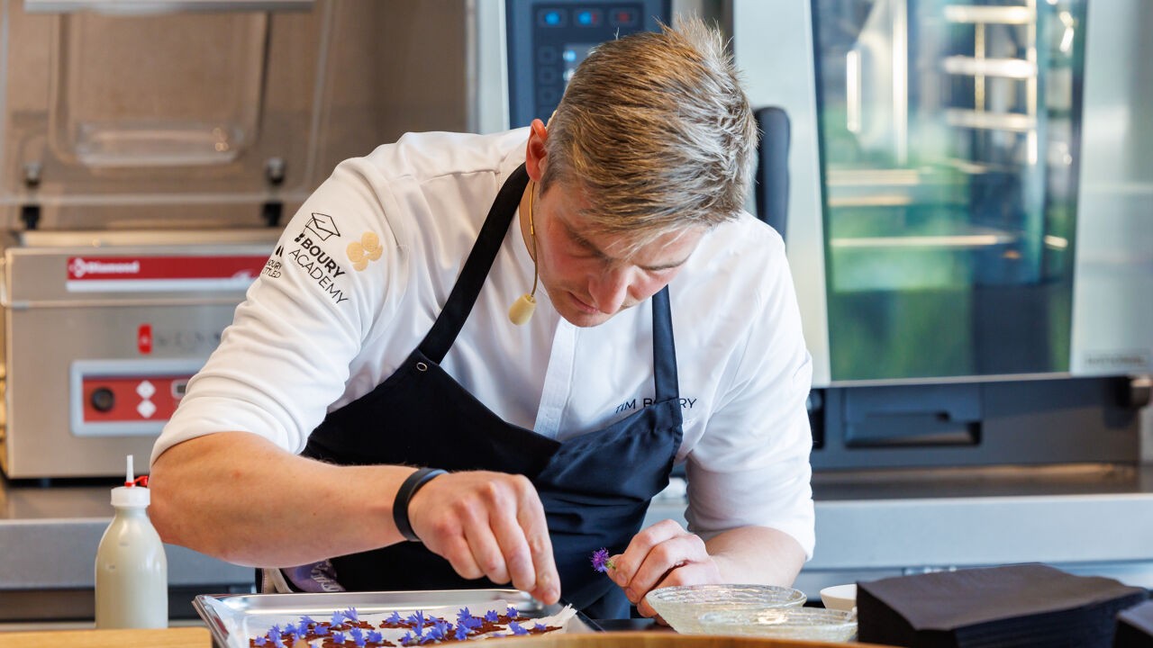 IN KAART: dit zijn de beste restaurants volgens Gault&Millau: Boury opnieuw op 1, Karen Torosyan van Bozar is beste chef