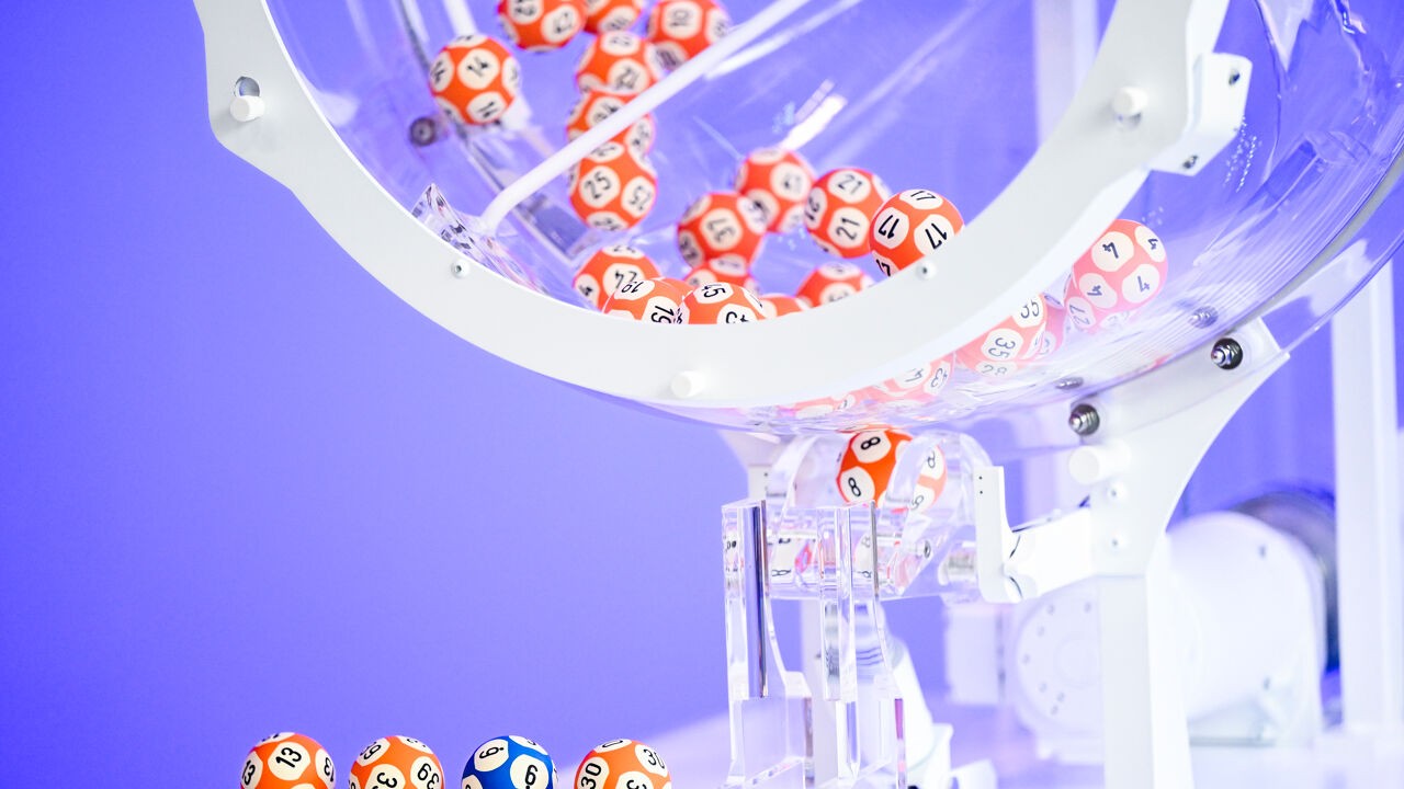 "Geef niet meer dan 1 procent van je maandloon uit": recordomzet Nationale Loterij baart verslavingsexperten zorgen