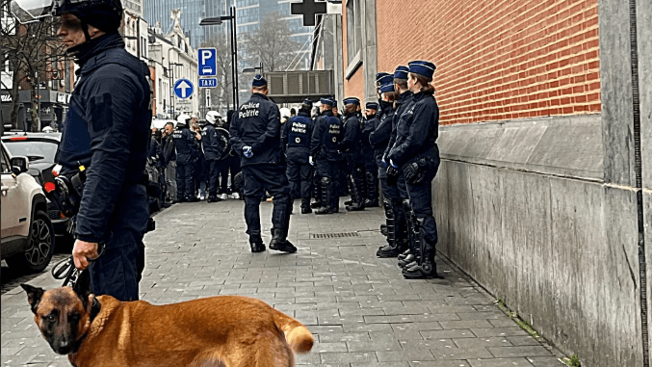 18 aanhoudingen bij grootschalige politieactie in Brusselse Noordwijk