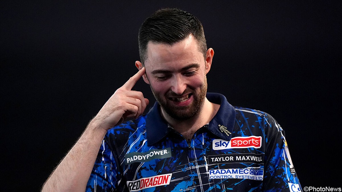 LIVEBLOG WK darts: Titelverdediger Luke Humphries opent zijn toernooi met verschroeiende 3-0-zege in 9 legs