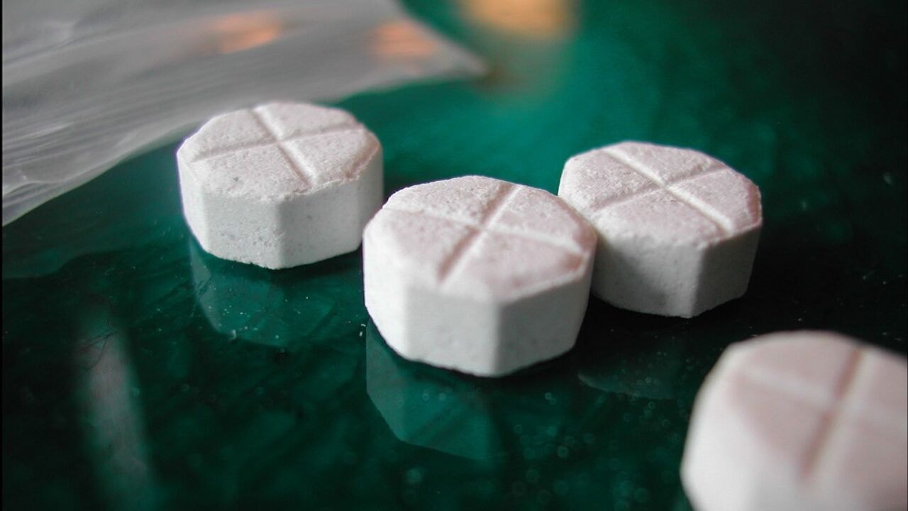 Politie rolt "zeer groot" drugslab op in loods in Bree, 4 verdachten opgepakt