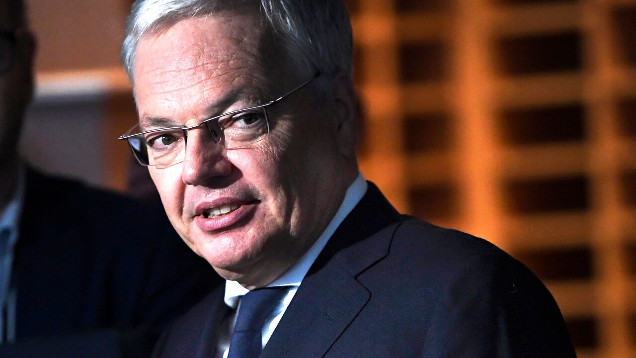 "Een whisky op uw gezondheid, meneer de minister": whatsapp-berichten tussen directeur Staatsveiligheid en Didier Reynders uitgelekt