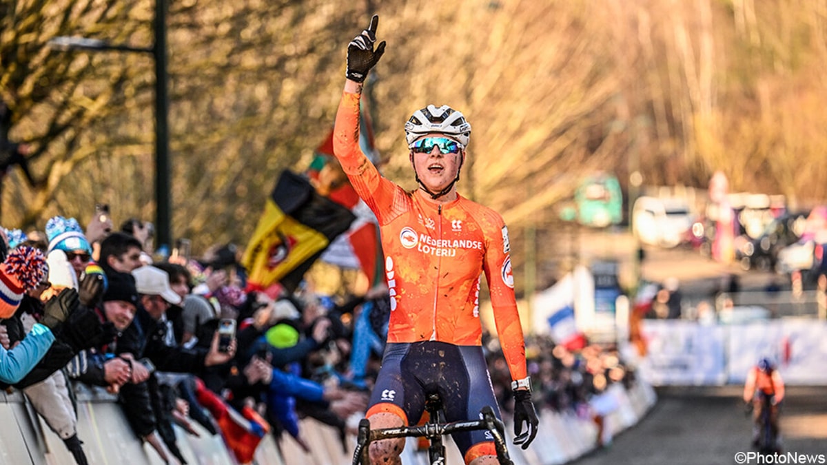 Ex-wereldkampioene veldrijden Fem van Empel keert na pauze van jaar terug en tekent bij FDJ United-Suez