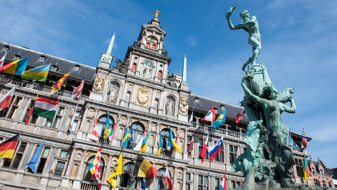 Politie onderzoekt poging tot brandstichting aan Antwerps stadhuis