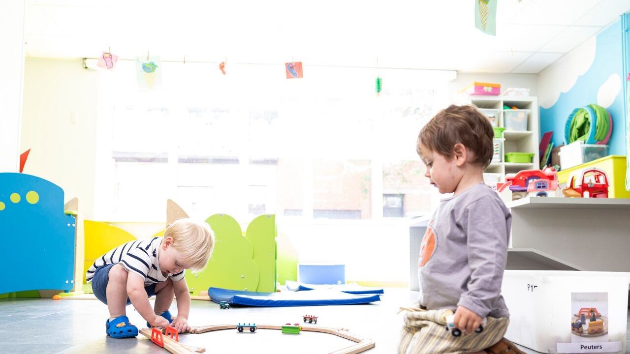 Baby's wisselen in crèche massaal darmbacteriën uit: "Goed voor ontwikkeling darmflora"