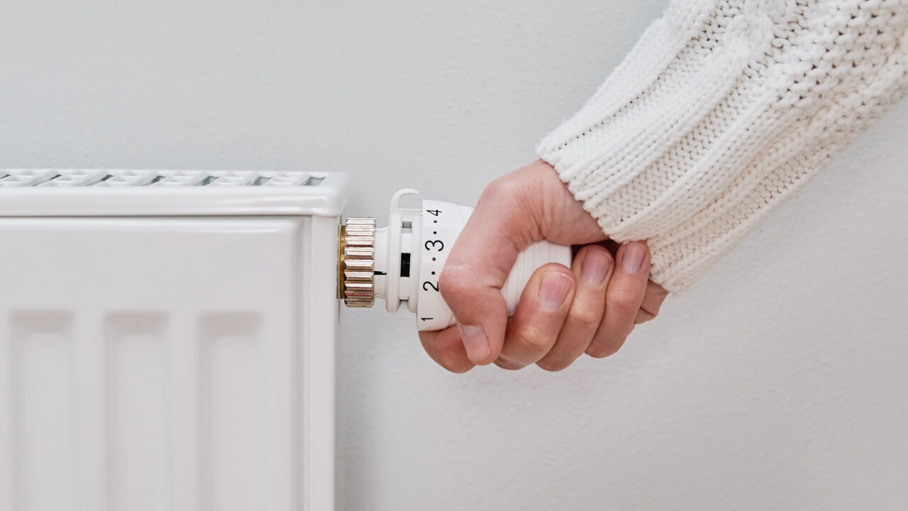 EU verwacht geen problemen met energievoorziening deze winter, maar wel erg hoge prijzen