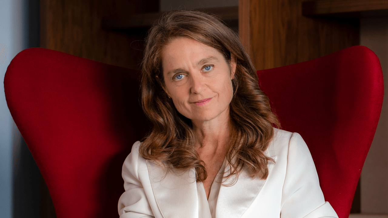 "Mijn zus en ik botsen over de zorg voor onze ouders, wat kan ik doen?": relatiedeskundige Rika Ponnet beantwoordt de vraag van Mia