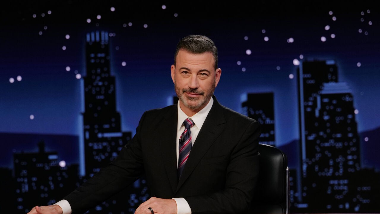 "Grap over Melania ging over leeftijdsverschil": presentator Jimmy Kimmel reageert op vraag om ontslag door Trump