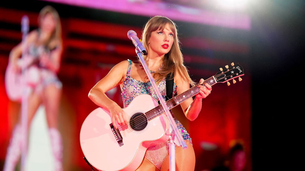 "Hey, dit is Taylor": zangeres Taylor Swift laat uiterlijk en stem registreren om misbruik met AI tegen te gaan