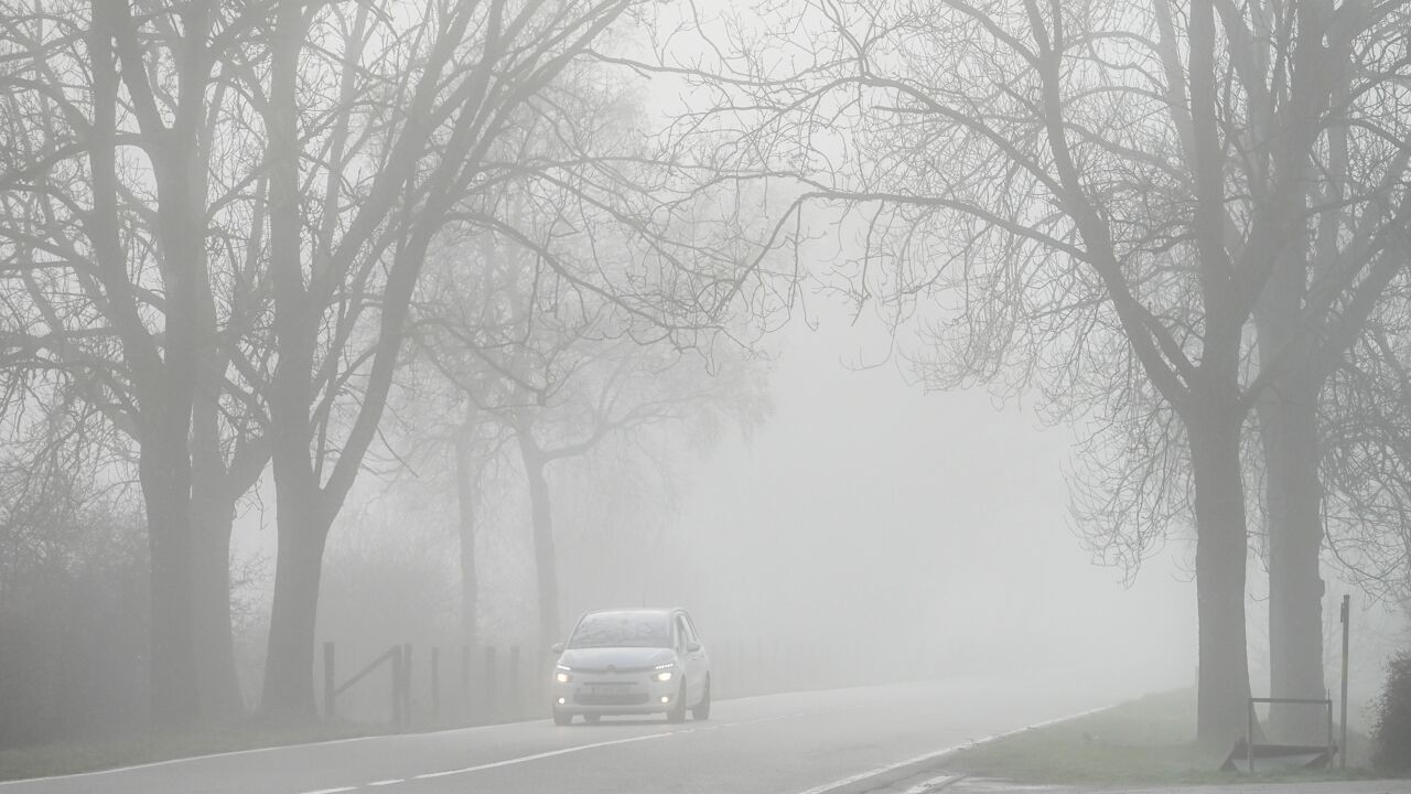 Code geel voor mist en gladheid tot zondagochtend