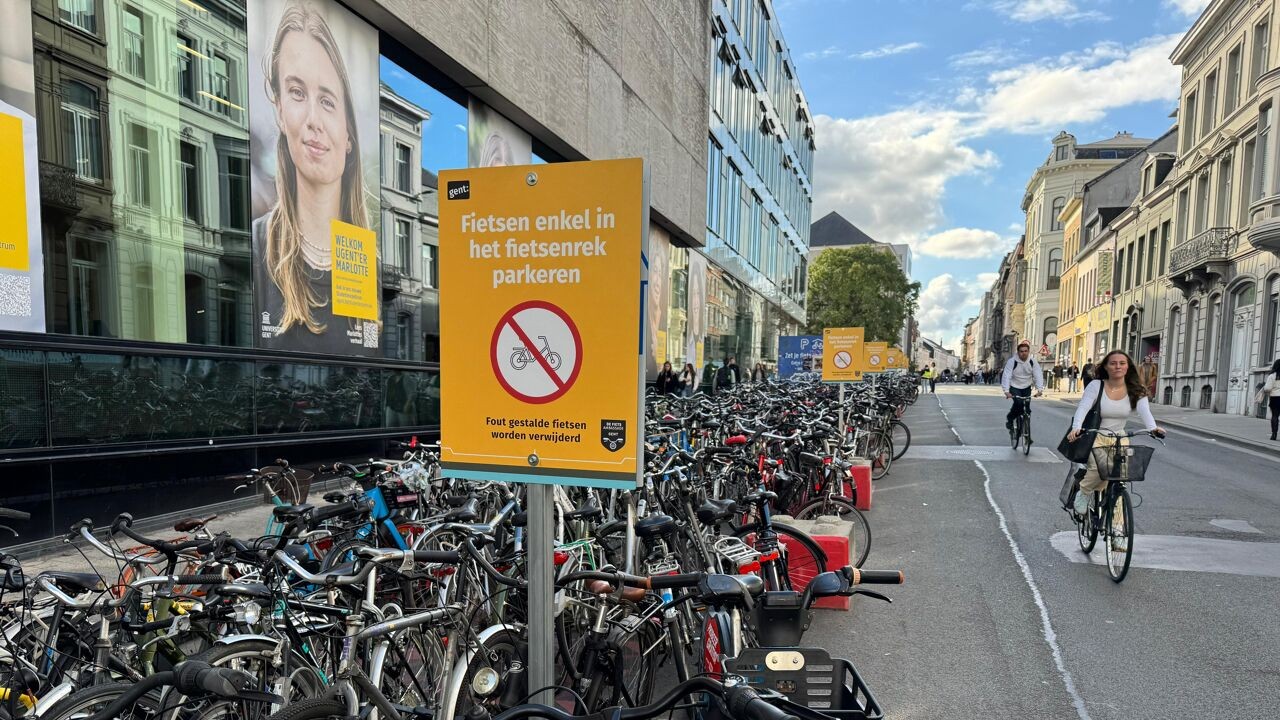 UGent en stad creëren 2.000 extra fietsparkeerplaatsen in studentenbuurt: "Zoveel mogelijk weg van de straat"
