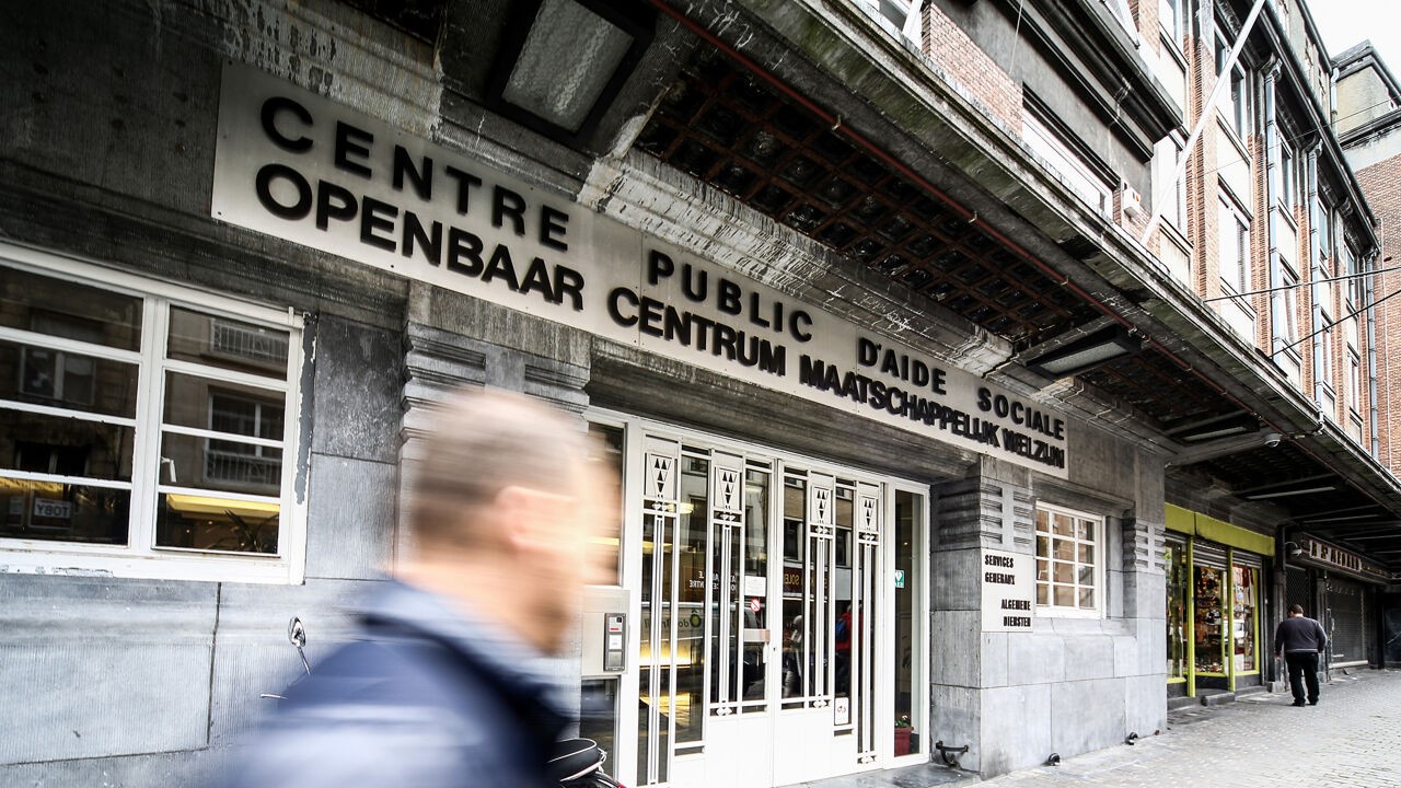 Wie dreigt, scheldt of klappen uitdeelt aan OCMW-medewerker kan leefloon verliezen