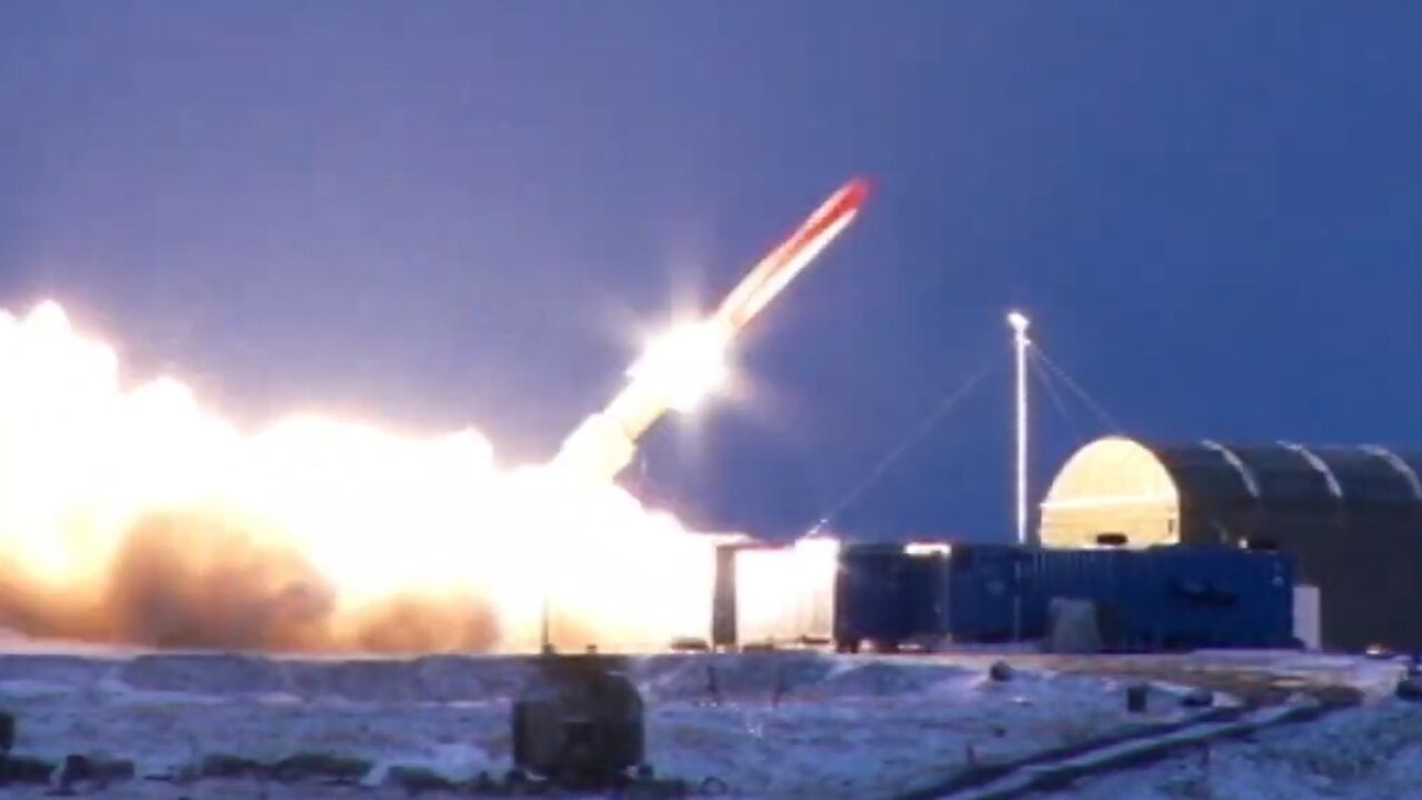 Onoverwinnelijk of onbruikbaar? Dit weten we over de Boerevestnik, de nucleair aangedreven raket waar Poetin trots mee uitpakt