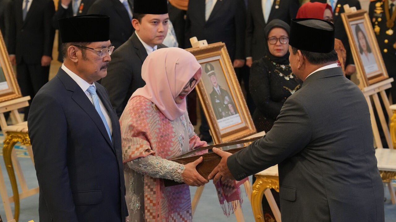 Indonesië roept oud-president Soeharto uit tot nationale held ondanks felle kritiek