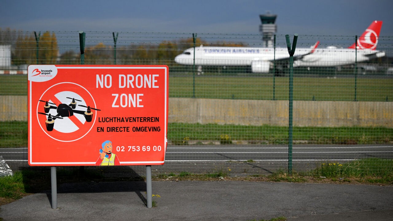 Waarom is het zo moeilijk om drones boven onze luchthavens te detecteren?