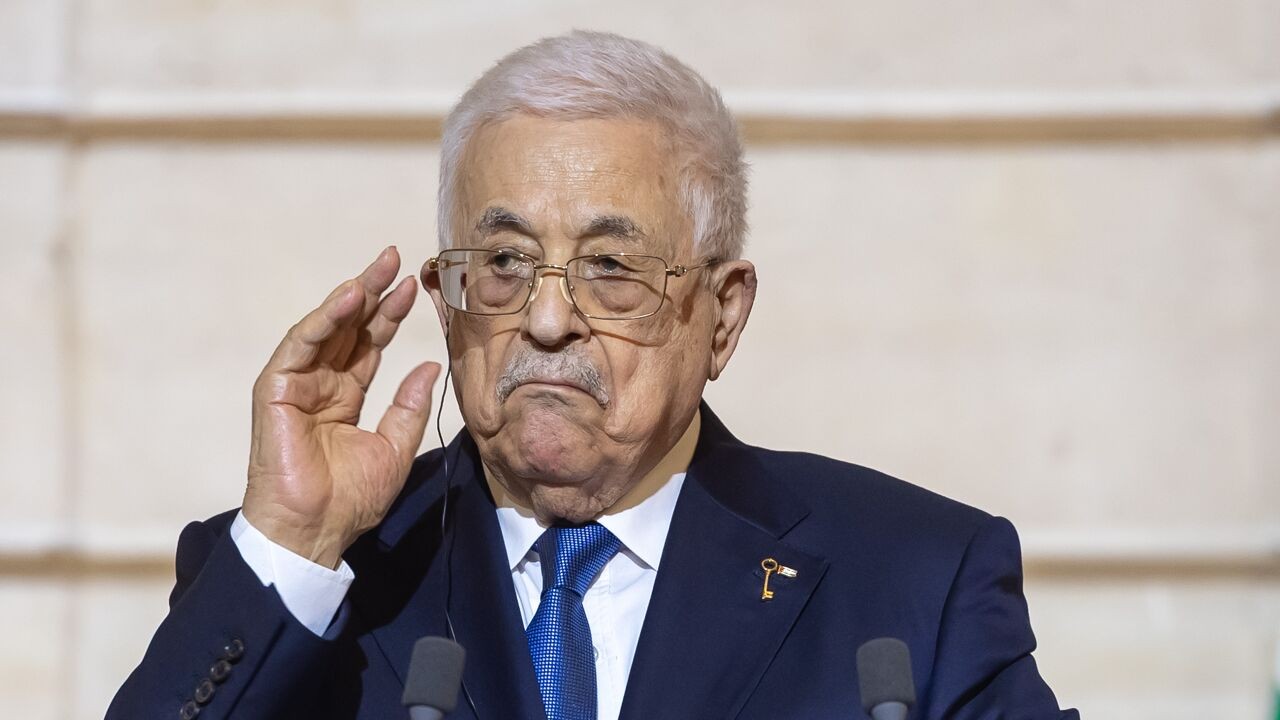 "Een last voor zijn eigen volk": wie is Mahmoud Abbas, de onpopulaire Palestijnse president die 90 jaar is geworden?