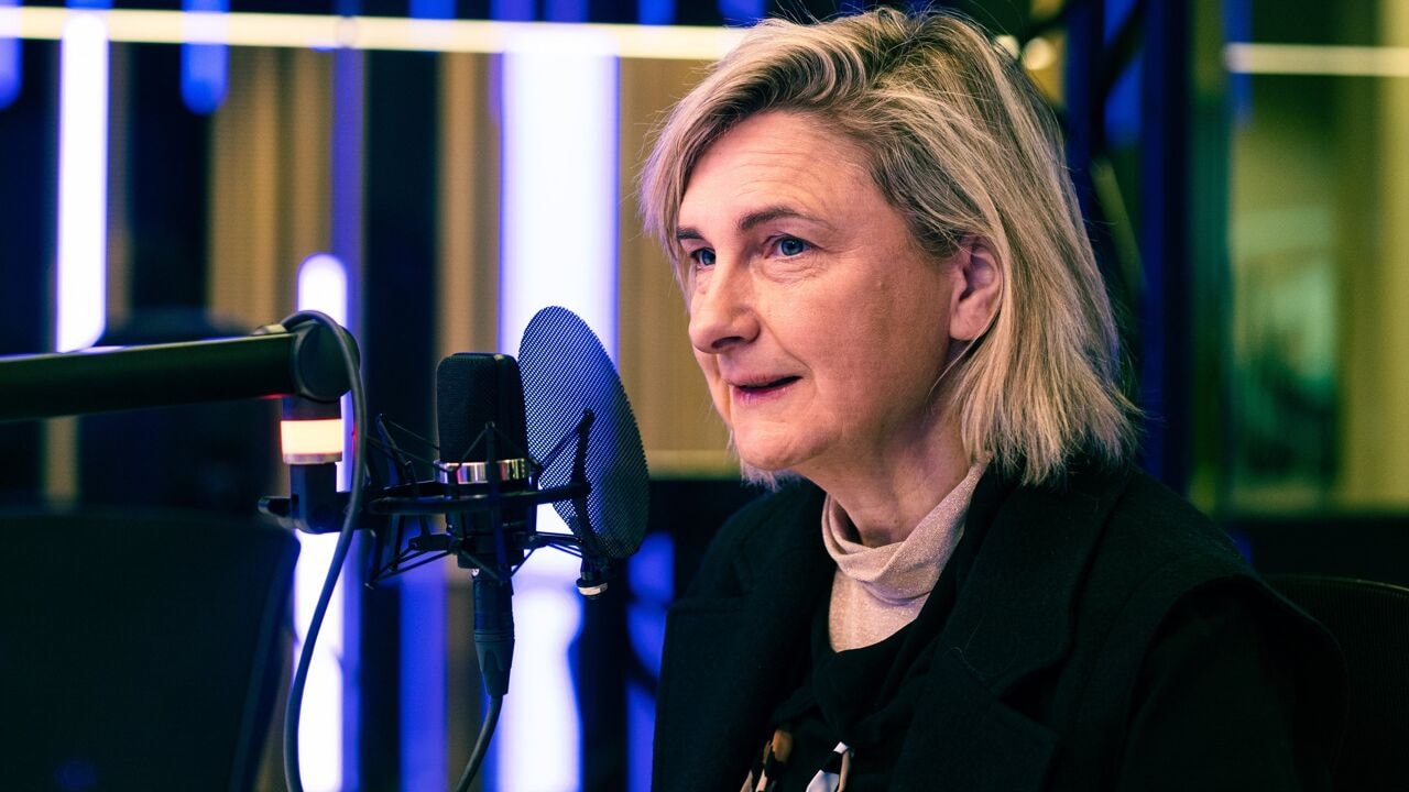 "Al jaren last van hyperventilatie wanneer ik extreem moe ben": daarom werd minister Crevits onwel tijdens begrotingsgesprekken