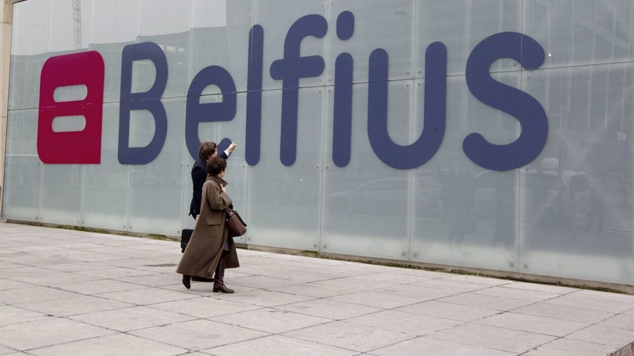 Regering zet licht op groen voor gedeeltelijke privatisering staatsbank Belfius: verkoop 20 procent aandelen moet 2 miljard euro opleveren