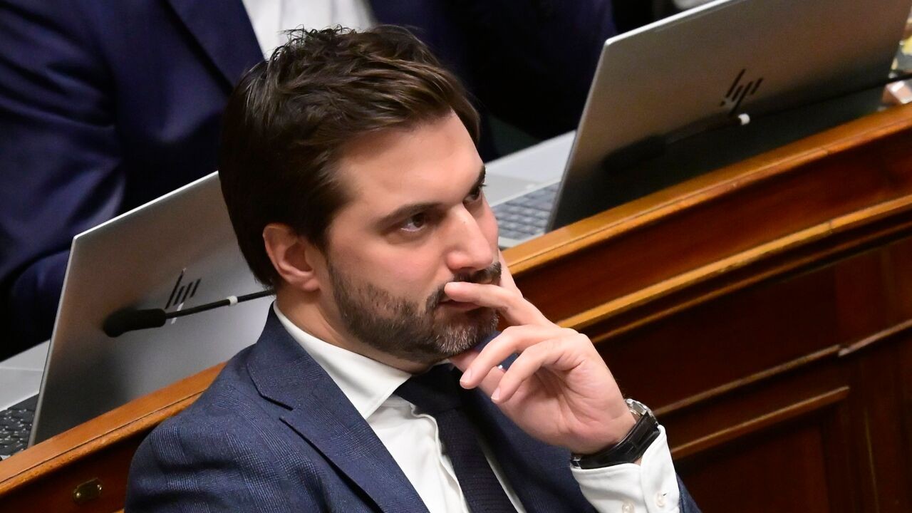 Bouchez wil niet dat EU zomaar Russische tegoeden aanslaat: "Als het toch gebeurt, moeten we naar het gerecht stappen"