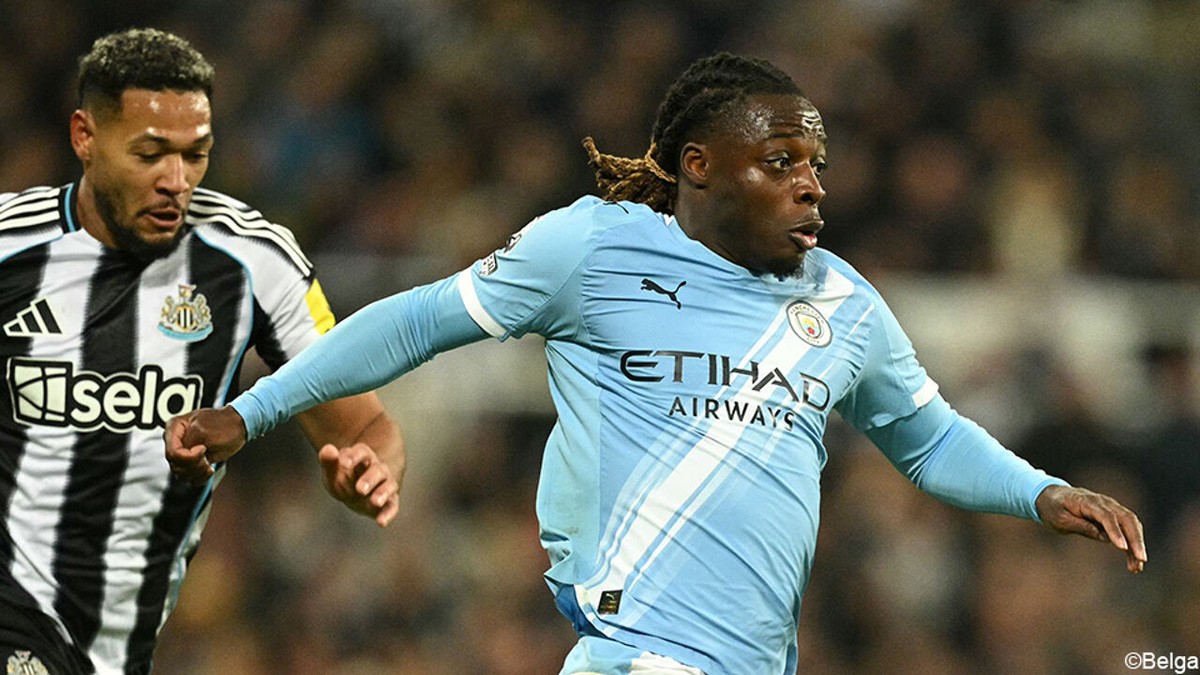 Keert Jeremy Doku terug in selectie Manchester City? Guardiola laat niet in kaarten kijken: "Misschien"